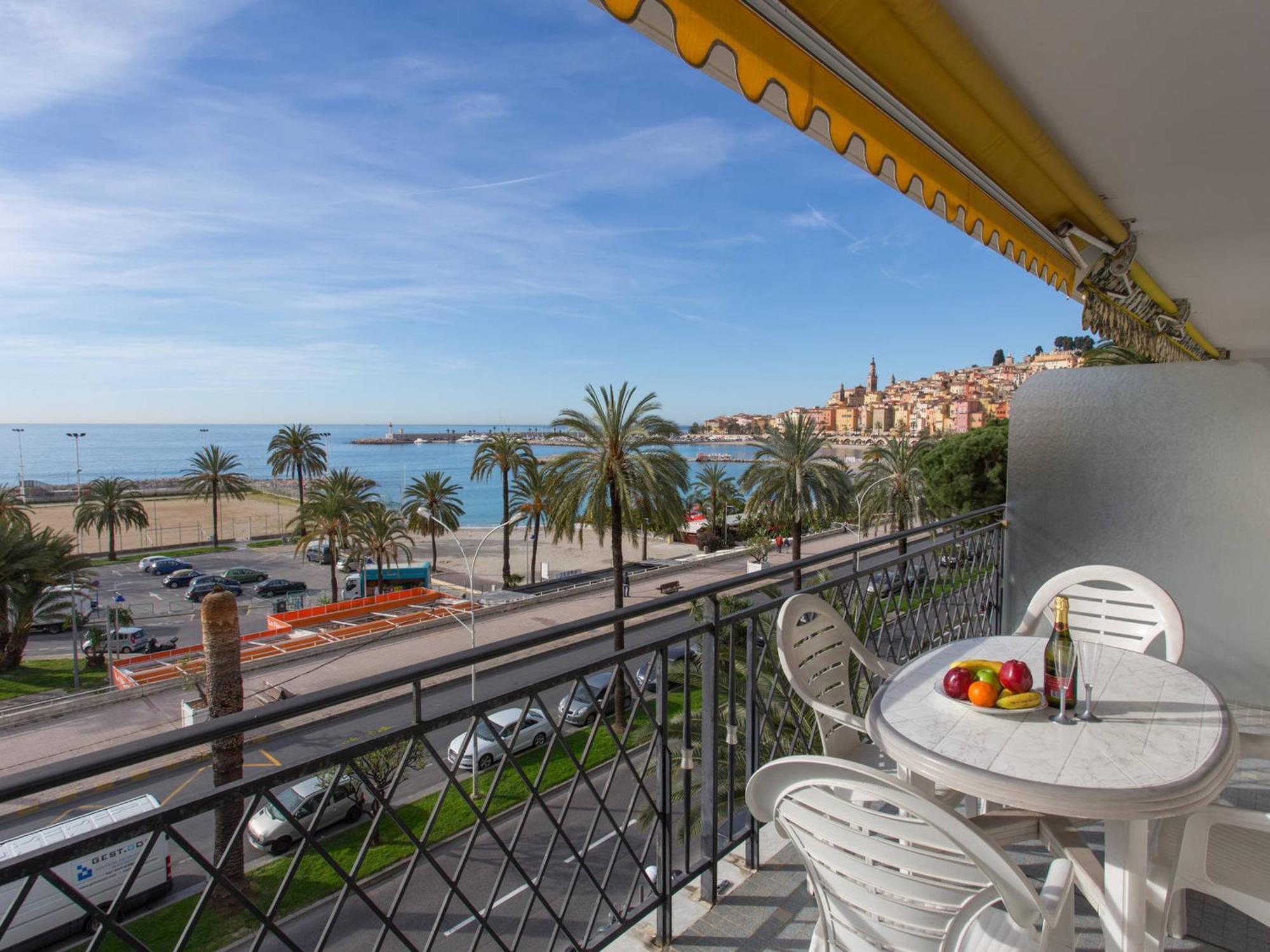 Studio Climatise Avec Terrasse Face Mer A Menton - Fr-1-196-208 Eksteriør bilde